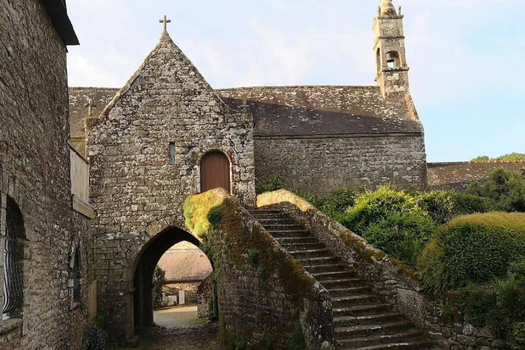 Maison Dans Le Charmant Village De La Vraie-Croix Exterior foto